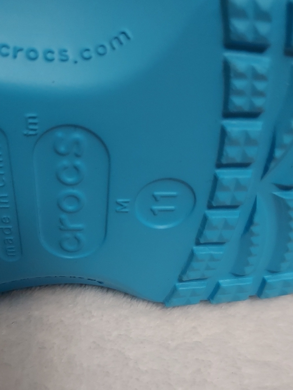 Mens Crocs - Picture 7 of 9